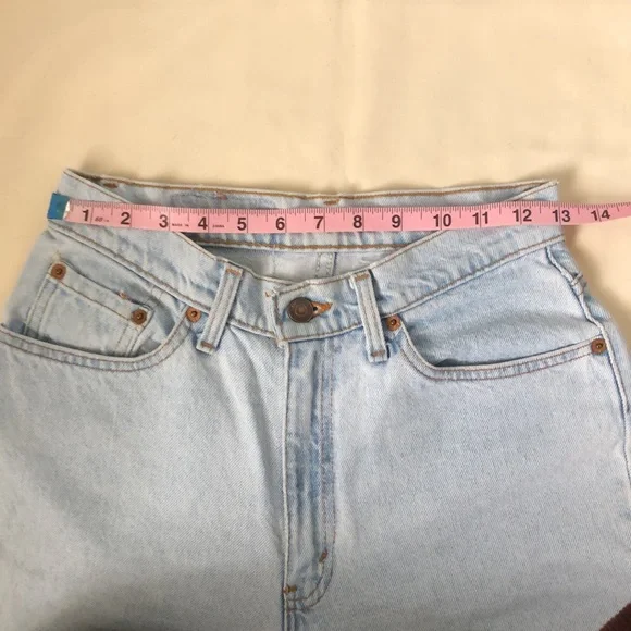 Vintage Levi’s 512 Light Wash Jeans